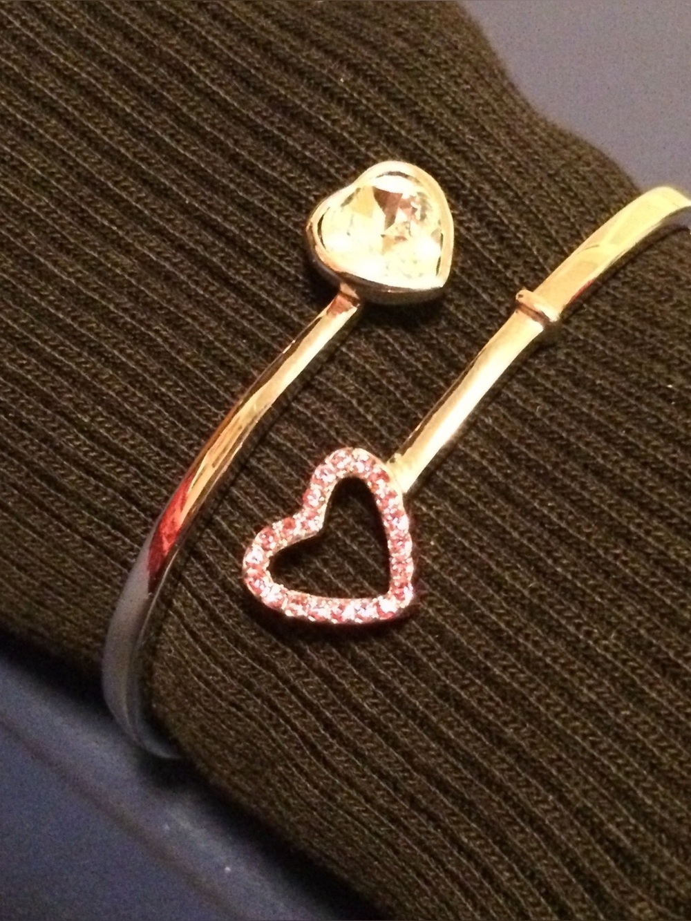 Things Remembered silver bracelet w pink and clear stone hearts w spring clasp